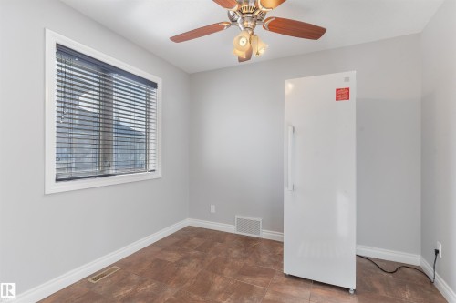 3712 69 Street, Camrose, AB - Indoor Photo Showing Other Room