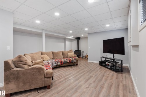 3712 69 Street, Camrose, AB - Indoor