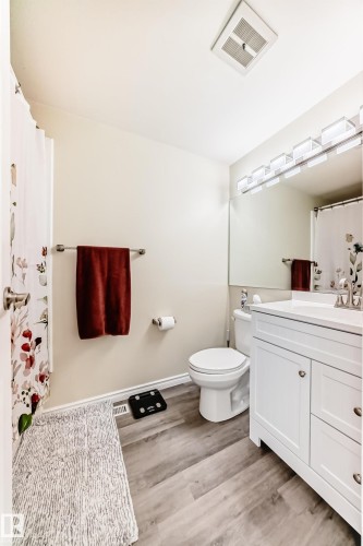 66 Ridgewood, St. Albert, AB - Indoor Photo Showing Bathroom