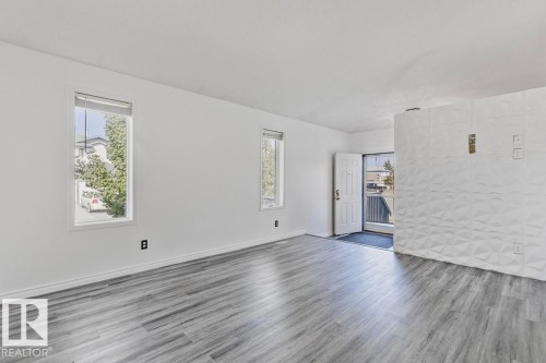 13140 35 Street, Edmonton, AB - Indoor Photo Showing Other Room