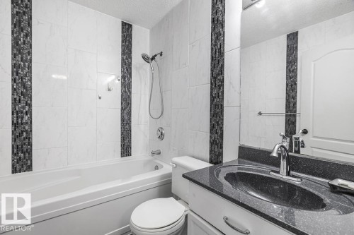 13140 35 Street, Edmonton, AB - Indoor Photo Showing Bathroom