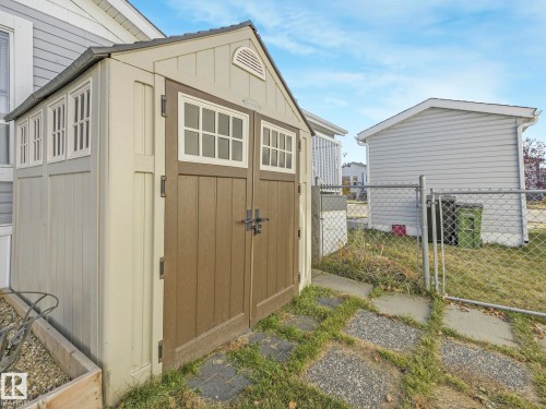 407 Oak Wood Crescent, Edmonton, AB - Outdoor With Exterior