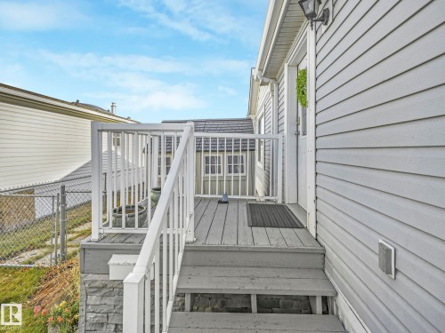 407 Oak Wood Crescent, Edmonton, AB - Outdoor With Exterior