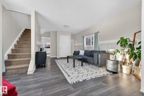 Edmonton, AB - Indoor