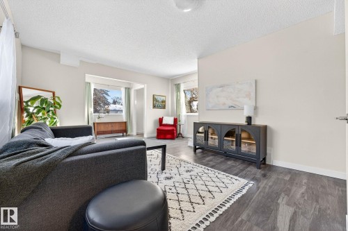 Edmonton, AB - Indoor Photo Showing Living Room