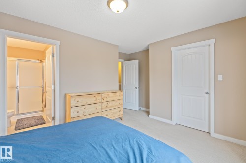 9 6075 Schonsee Way, Edmonton, AB - Indoor Photo Showing Bedroom