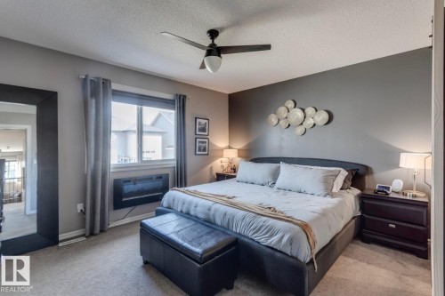 4109 Charles Link Link, Edmonton, AB - Indoor Photo Showing Bedroom
