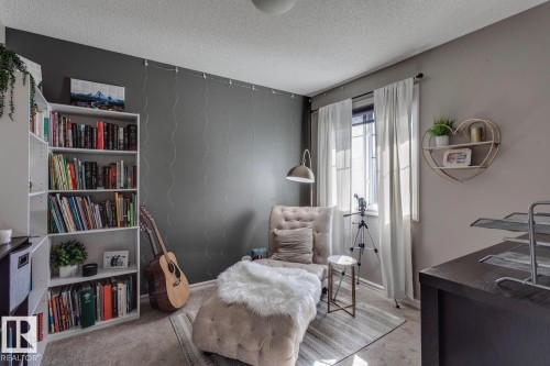 4109 Charles Link Link, Edmonton, AB - Indoor