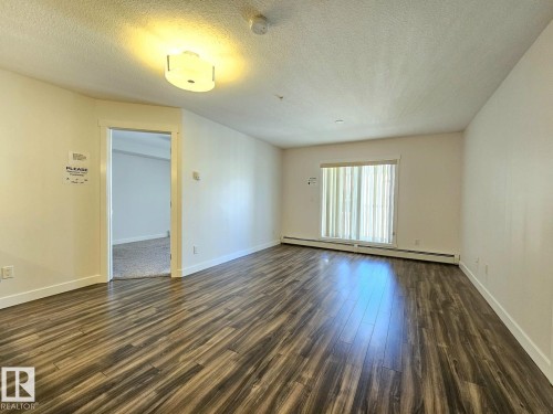 205 3670 139 Avenue, Edmonton, AB - Indoor Photo Showing Other Room