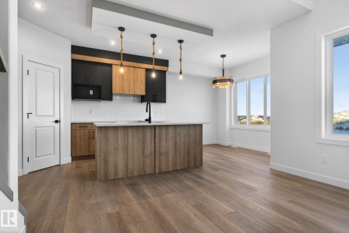 155 Pierwyck Loop, Spruce Grove, AB - Indoor Photo Showing Kitchen