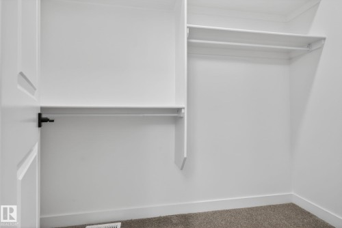 155 Pierwyck Loop, Spruce Grove, AB - Indoor With Storage