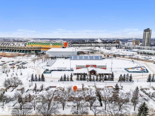 10851 92 Street, Edmonton, AB - Outdoor With View