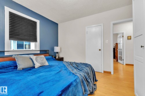 10851 92 Street, Edmonton, AB - Indoor Photo Showing Bedroom