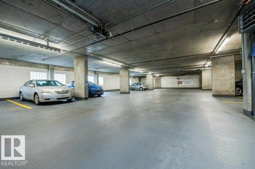 1705 10152 104 Street, Edmonton, AB - Indoor Photo Showing Garage