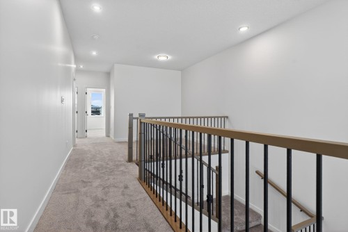 157 Pierwyck Loop, Spruce Grove, AB - Indoor Photo Showing Other Room