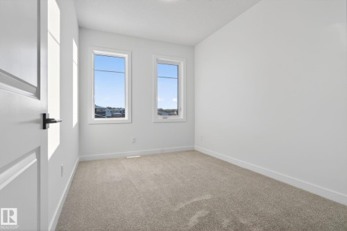 157 Pierwyck Loop, Spruce Grove, AB - Indoor Photo Showing Other Room