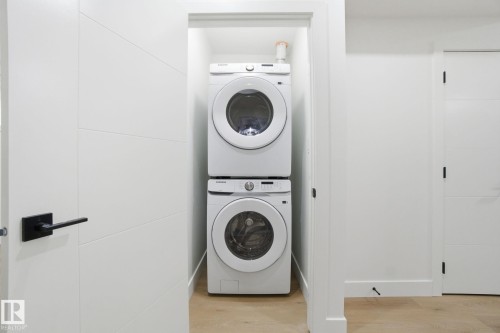 12307 91 Street, Edmonton, AB - Indoor Photo Showing Laundry Room