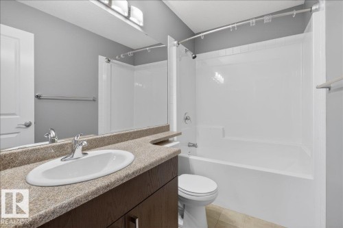 30 Aurea Bay, Spruce Grove, AB - Indoor Photo Showing Bathroom