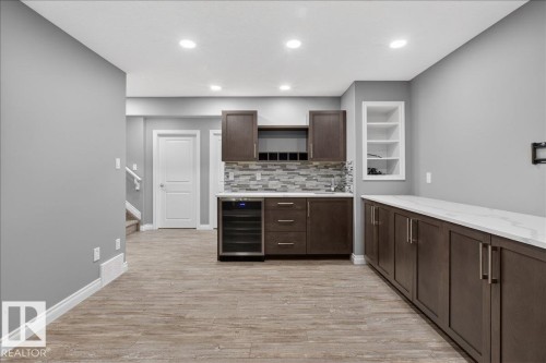 30 Aurea Bay, Spruce Grove, AB - Indoor Photo Showing Kitchen
