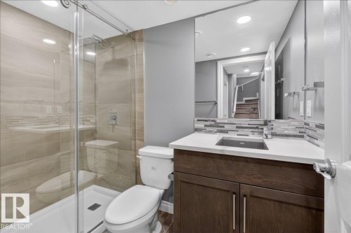 30 Aurea Bay, Spruce Grove, AB - Indoor Photo Showing Bathroom