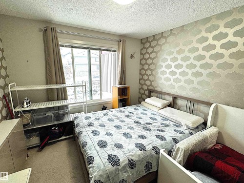 117 5521 7 Avenue, Edmonton, AB - Indoor Photo Showing Bedroom