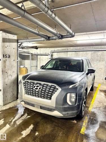 117 5521 7 Avenue, Edmonton, AB - Indoor Photo Showing Garage