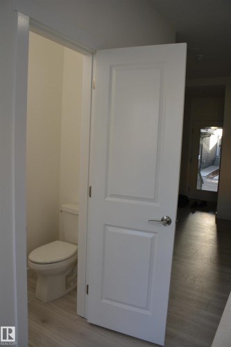 72 2710 66 Street, Edmonton, AB - Indoor Photo Showing Bathroom
