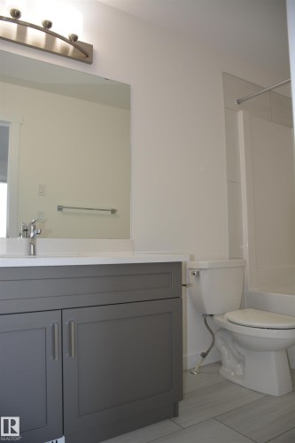 72 2710 66 Street, Edmonton, AB - Indoor Photo Showing Bathroom