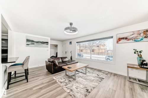 Edmonton, AB - Indoor Photo Showing Living Room