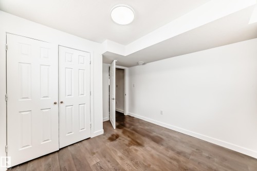 Edmonton, AB - Indoor Photo Showing Other Room