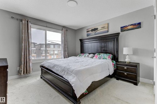 7637 Koruluk Place, Edmonton, AB - Indoor Photo Showing Bedroom
