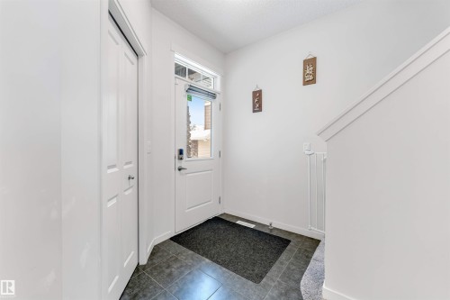 933 Mcconachie Boulevard, Edmonton, AB - Indoor Photo Showing Other Room