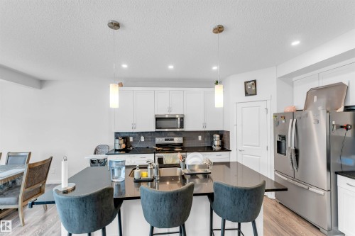 933 Mcconachie Boulevard, Edmonton, AB - Indoor