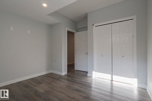 1653 Plum Circle Circle, Edmonton, AB - Indoor Photo Showing Other Room