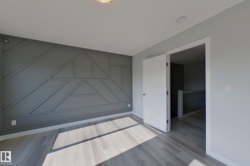 1653 Plum Circle Circle, Edmonton, AB - Indoor Photo Showing Other Room