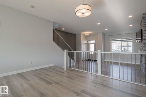 1653 Plum Circle Circle, Edmonton, AB - Indoor Photo Showing Other Room