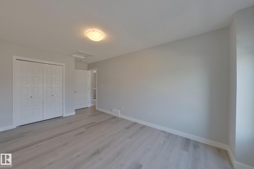 1653 Plum Circle Circle, Edmonton, AB - Indoor Photo Showing Other Room