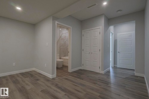 1653 Plum Circle Circle, Edmonton, AB - Indoor Photo Showing Other Room