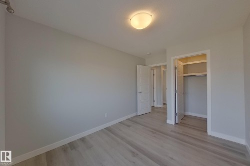 1653 Plum Circle Circle, Edmonton, AB - Indoor Photo Showing Other Room