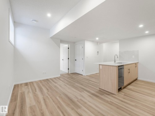 20506 16A Avenue, Edmonton, AB - Indoor