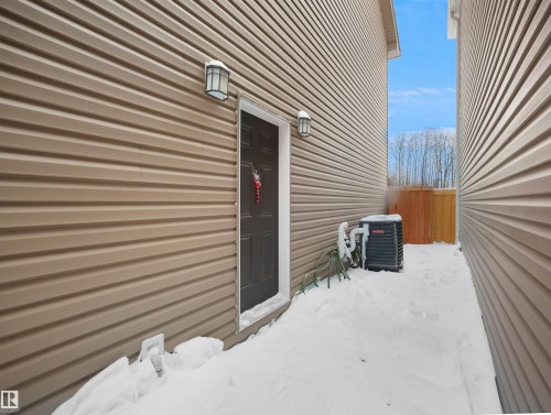 949 Stillwater Boulevard, Edmonton, AB - Outdoor With Exterior