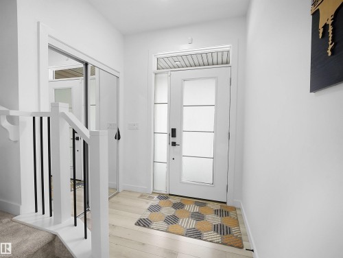 949 Stillwater Boulevard, Edmonton, AB - Indoor Photo Showing Other Room