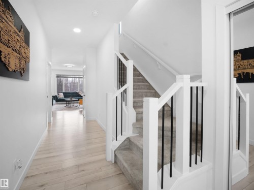 949 Stillwater Boulevard, Edmonton, AB - Indoor Photo Showing Other Room