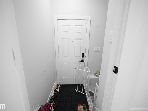 949 Stillwater Boulevard, Edmonton, AB - Indoor Photo Showing Other Room