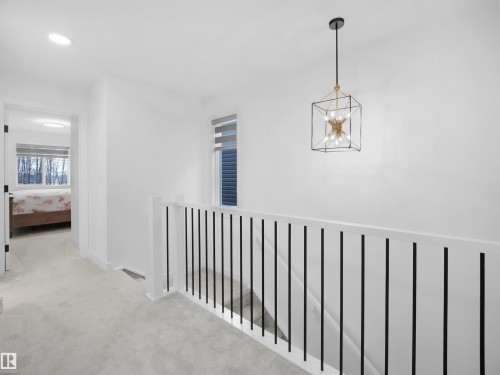 949 Stillwater Boulevard, Edmonton, AB - Indoor Photo Showing Other Room