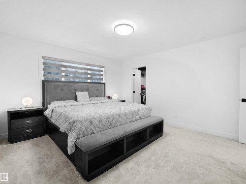 949 Stillwater Boulevard, Edmonton, AB - Indoor Photo Showing Bedroom