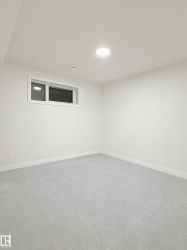 3320 Chickadee Drive, Edmonton, AB - Indoor Photo Showing Other Room