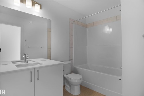 17506 5A Street, Edmonton, AB - Indoor Photo Showing Bathroom