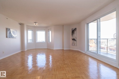 801 10909 103 Avenue, Edmonton, AB - Indoor Photo Showing Other Room