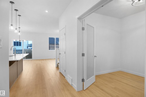 17408 7 Street, Edmonton, AB - Indoor Photo Showing Other Room